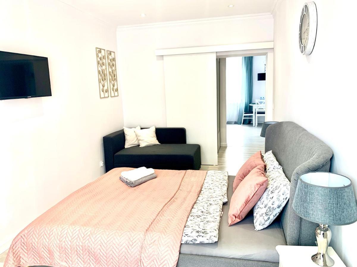 Apartamenty Sienkiewicza De Lux เคียลเซ ภายนอก รูปภาพ